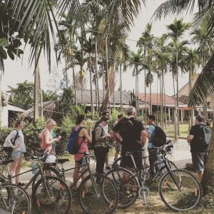 BICYCLE – LANTERN MAKING VILLAGE ½ DAY TOUR
